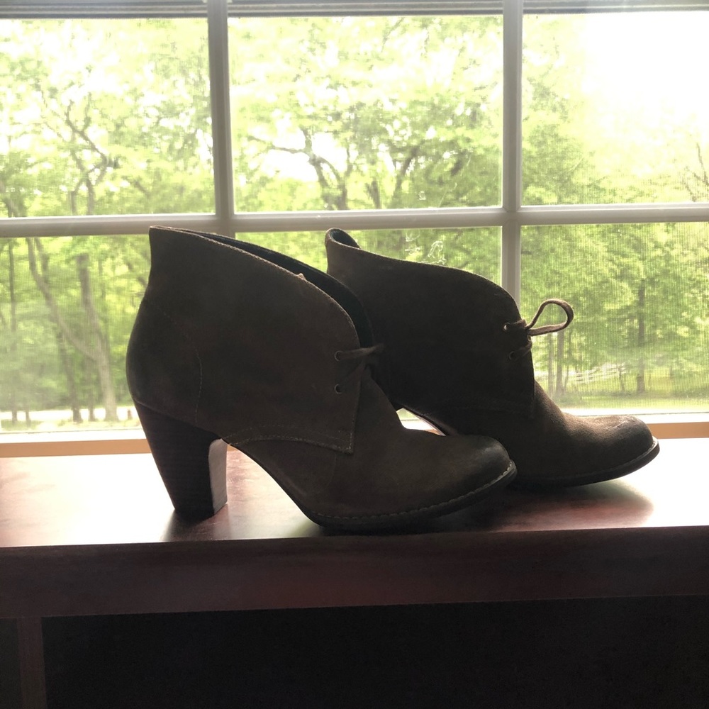 Brown/Gray Lace-Up Heels